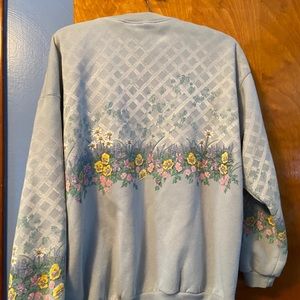 Gray and blue sweatshirt